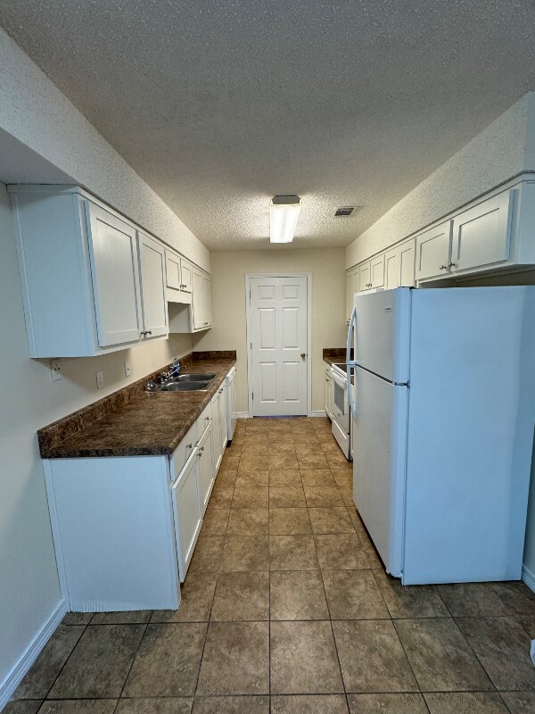 Foto del edificio - 9725 US-98