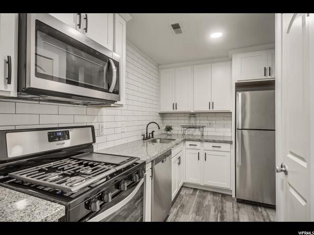 Foto del edificio - 5660 Meadow Ln