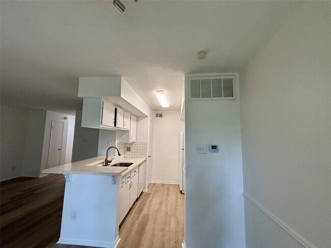 Foto del edificio - 2800 Jeanetta St