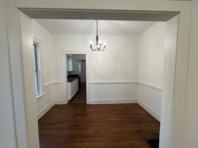 Building Photo - 3 Bedrooms, 2 Bathrooms - Home in North Rome!