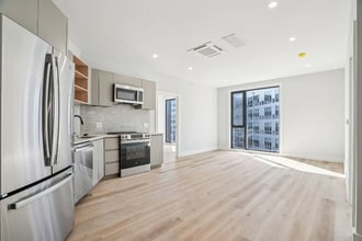 Building Photo - 3748 Lancaster Ave