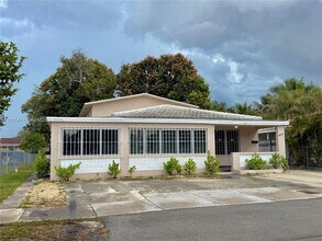 Building Photo - 437 NW 44th Ave