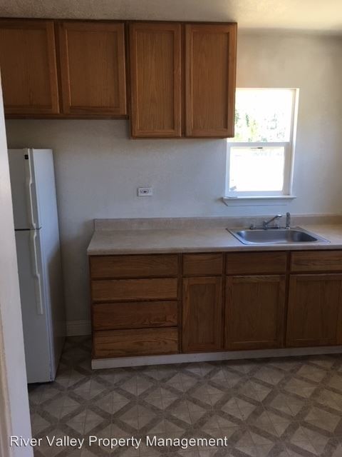 Building Photo - 1 br, 1 bath House - 1804-1/2 Evergreen Ave