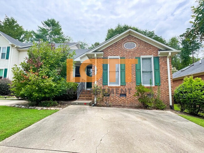 Building Photo - 308 Angie Dr