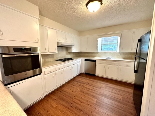 Foto del edificio - 1400 Royal Oaks Dr