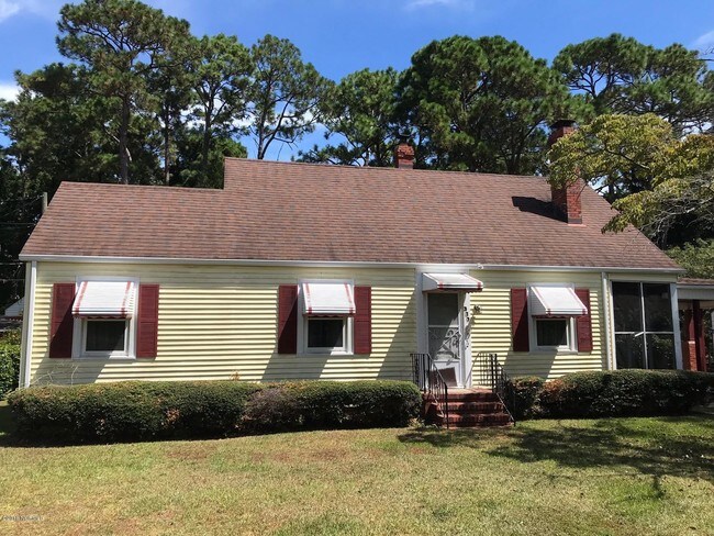 Foto del edificio - 317 Pine Grove Dr