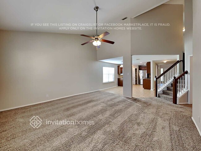 Foto del edificio - 114 Finch Knoll