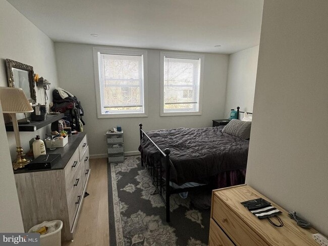 Building Photo - 1929 Titan St