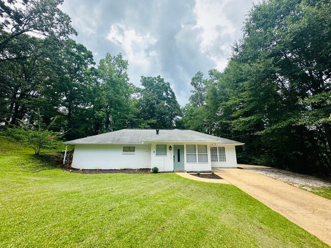 Building Photo - 4312 Old McGee Rd