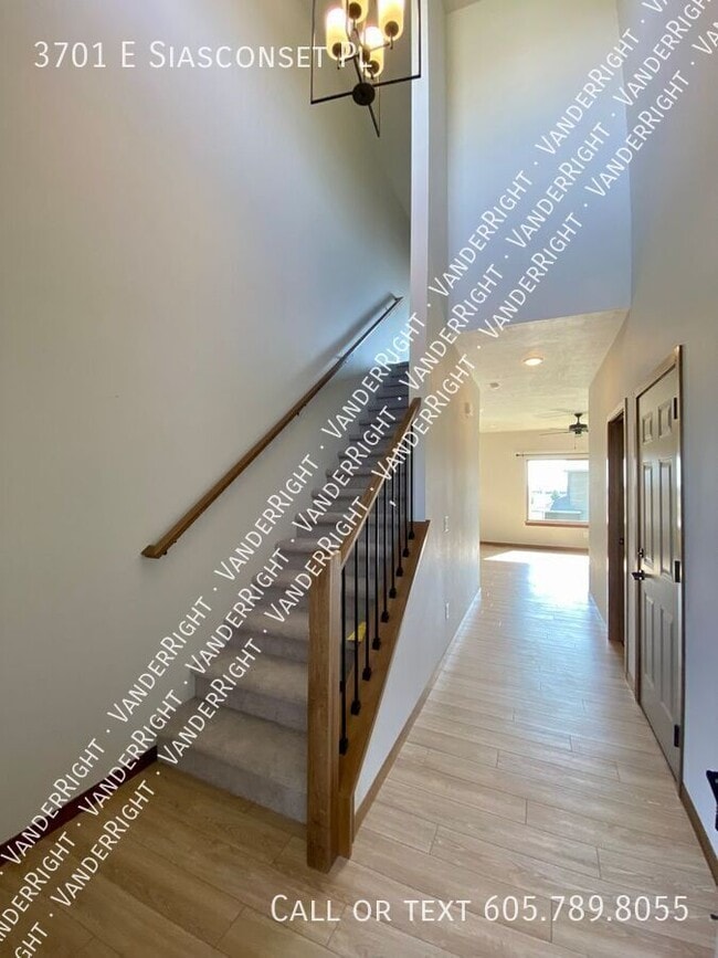 Building Photo - 3701 E Siasconset Pl