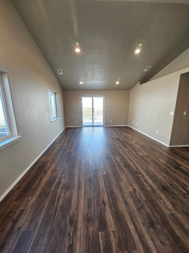 Building Photo - 3 br, 2 bath House - 4268 Wood Ct