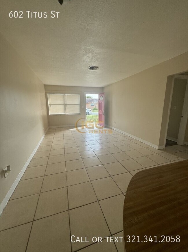Foto del edificio - 602 Titus St