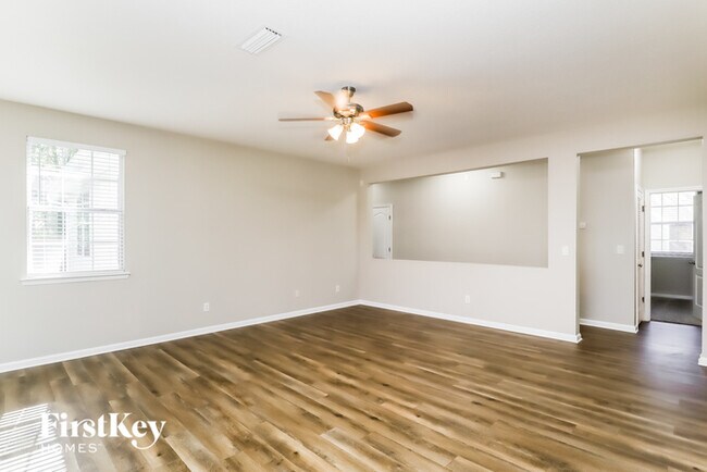Foto del edificio - 12302 Lawson Creek Dr