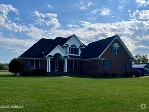 Building Photo - 112 Cottonwood Dr
