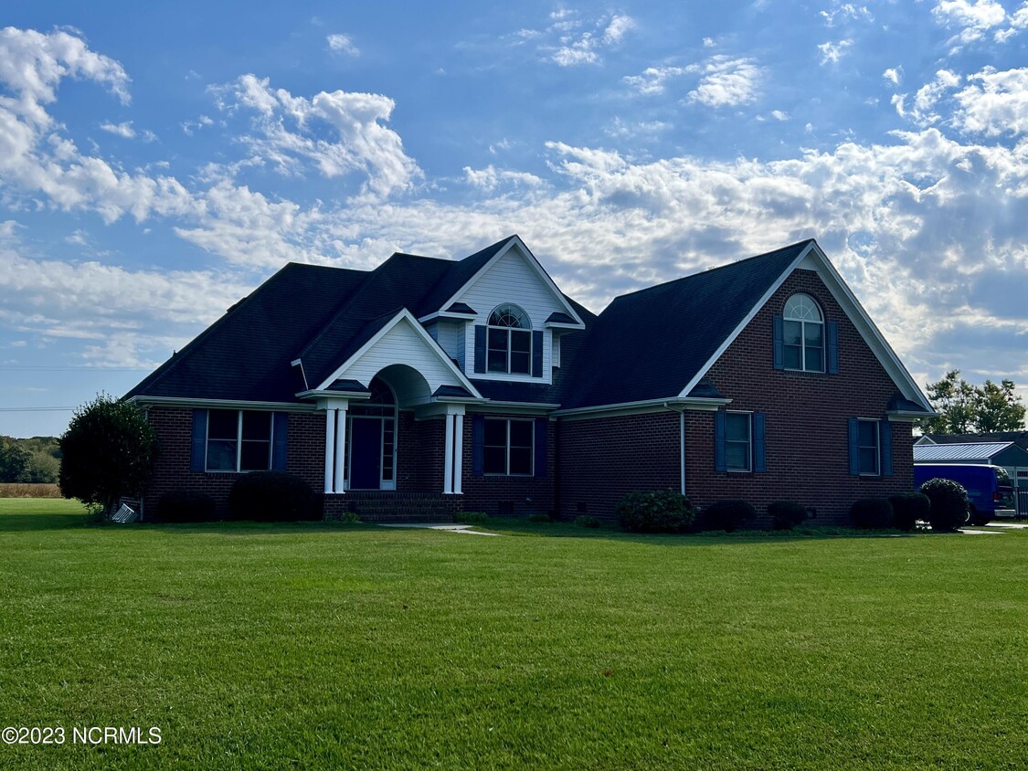 Primary Photo - 112 Cottonwood Dr