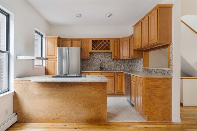 Foto del edificio - 195 Endicott St