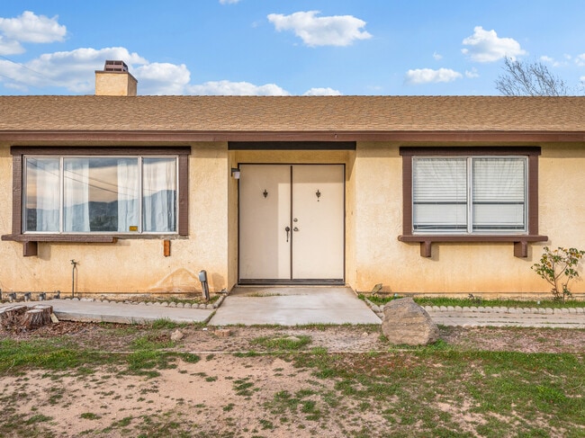 Foto del edificio - 15394 Ute Rd