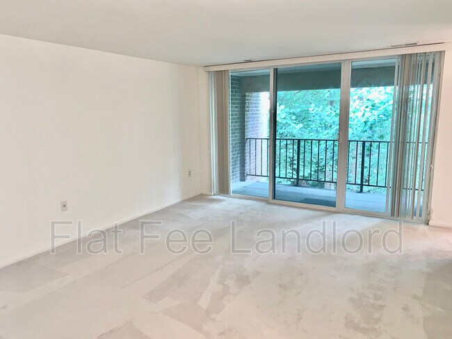 Building Photo - 1524 Northgate Square