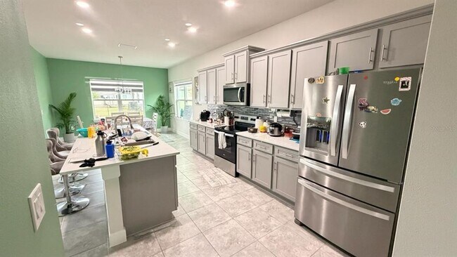 Foto del edificio - 1046 Grantham Ln