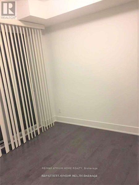 Building Photo - 200 Bloor St W