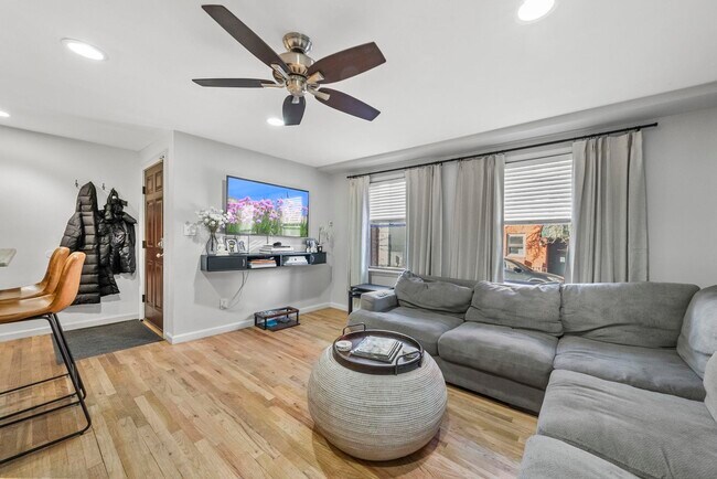 Foto del edificio - 607 1st St