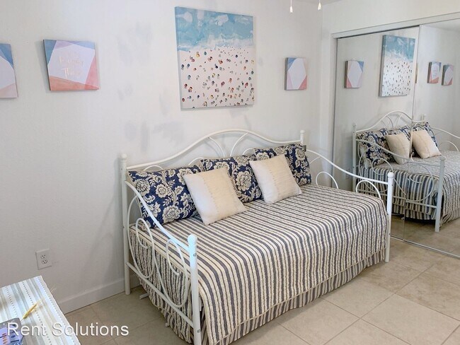 Foto del edificio - 2 br, 1 bath House - 4206 Hollow Hill Dr.