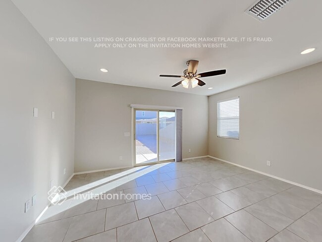 Foto del edificio - 39997 W Jenna Ln