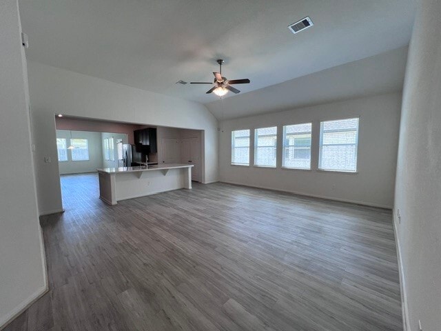 Building Photo - 14147 Little River Dr
