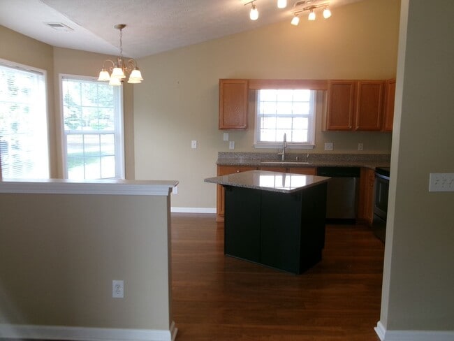 Building Photo - 3 bedroom home in Walker Woods