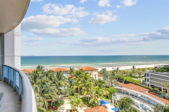 Foto del edificio - 5959 Collins Ave