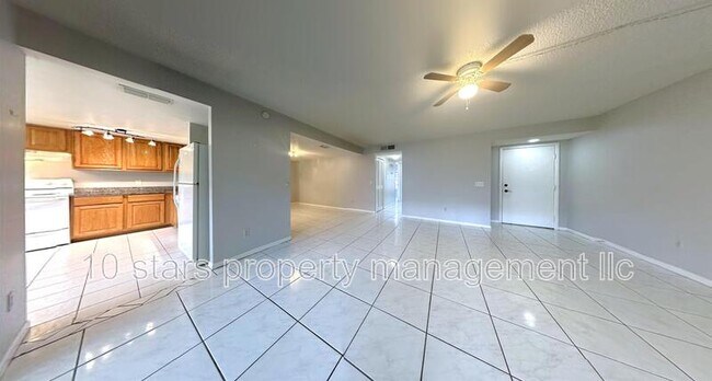 Building Photo - 5165 Puritan Cir
