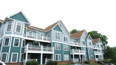 Building Photo - 1517 Laurel Ave