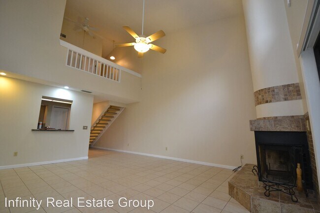 Building Photo - 2 br, 2 bath House - 502 Club Dr