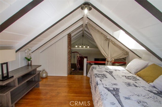 Foto del edificio - 11525 Moorpark St