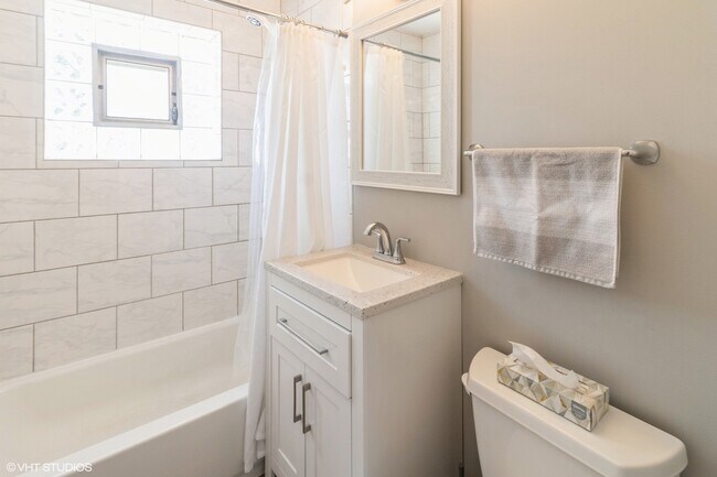 Foto del edificio - 347 N Martha St