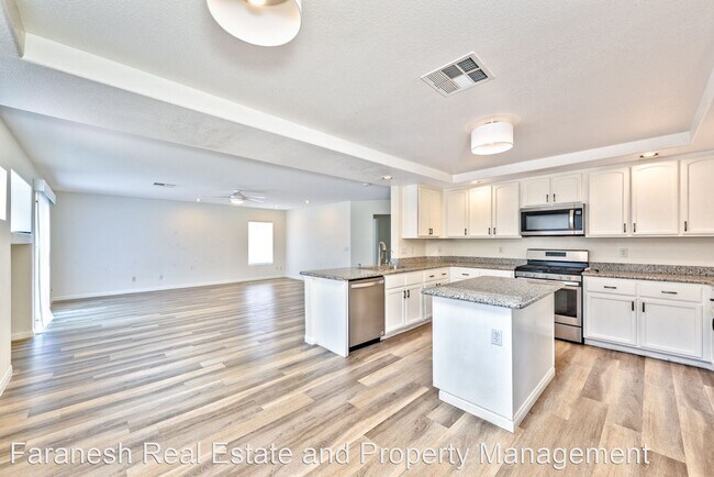 Foto del edificio - 5 br, 3 bath House - 10966 Stags Leap Ct