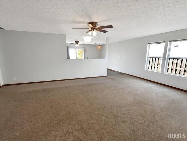 Building Photo - 2398 Maxwell Dr