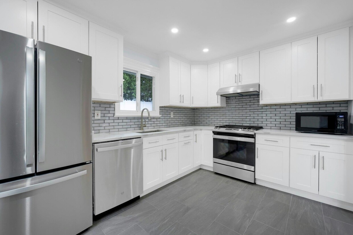 Foto principal - 192 Midland Ave