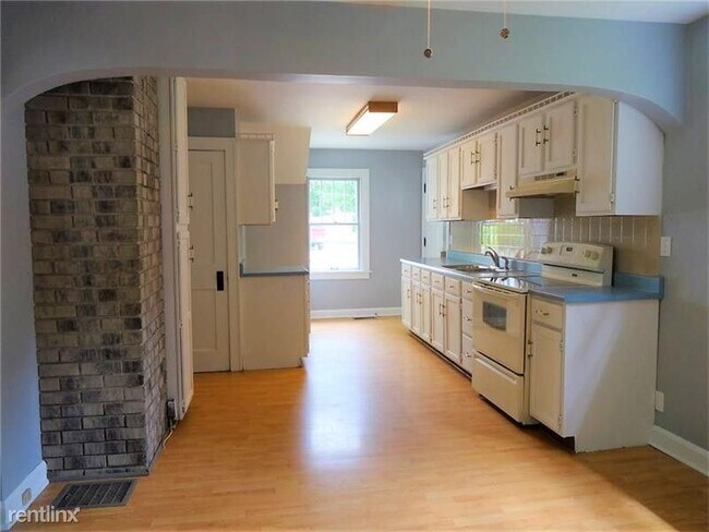 Building Photo - 3 br, 1 bath House - 4571 Marr Road