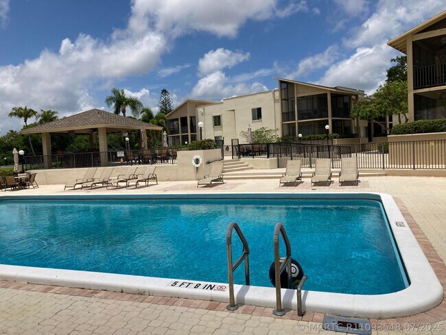 Foto del edificio - 11811 Ave of the PGA