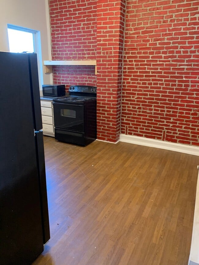 Foto del edificio - 526 E 8th Ave