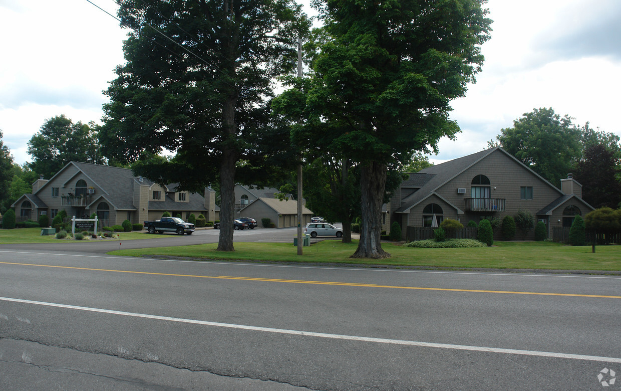 Building Photo - Broodside East Apartments