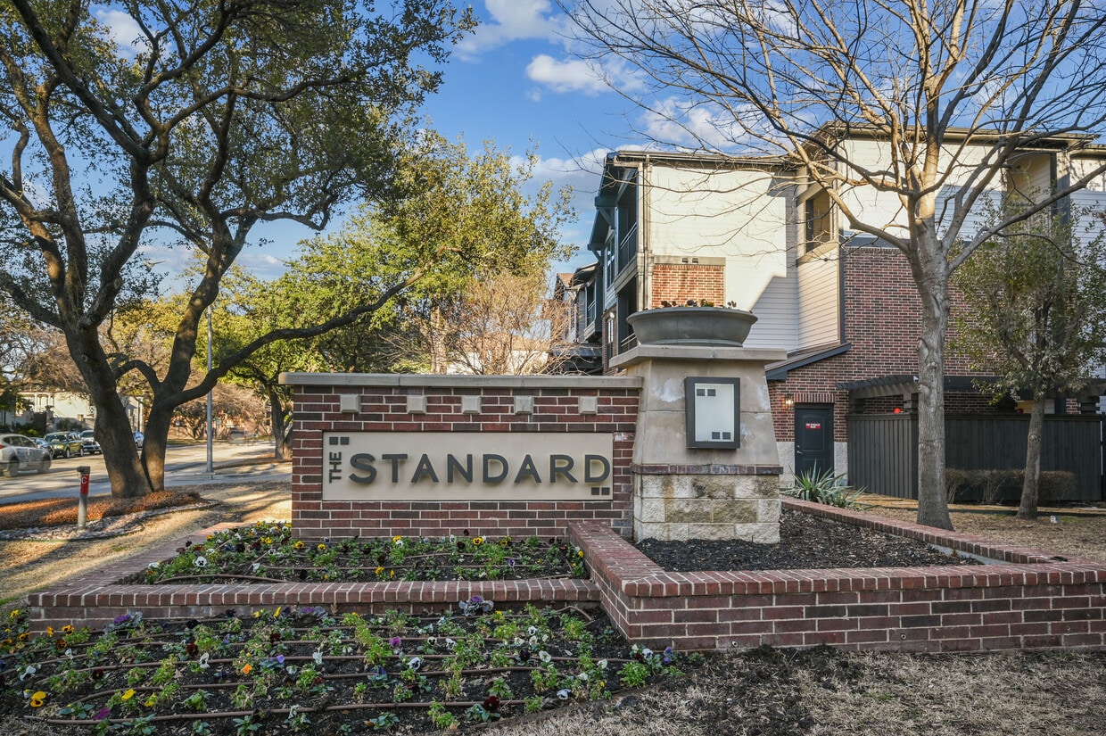 The Standard 5920 E University Blvd Dallas TX 75206 Apartments the-standard-5920-e-university-blvd-dallas-tx-75206-apartments