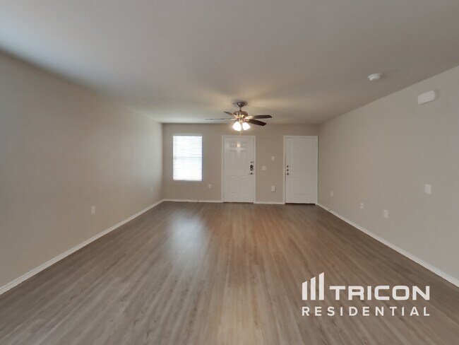 Building Photo - 7022 Cozy Run San Antonio TX