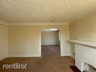 Foto del edificio - 2 br, 1 bath Flat - 16171 Indiana St Uppr