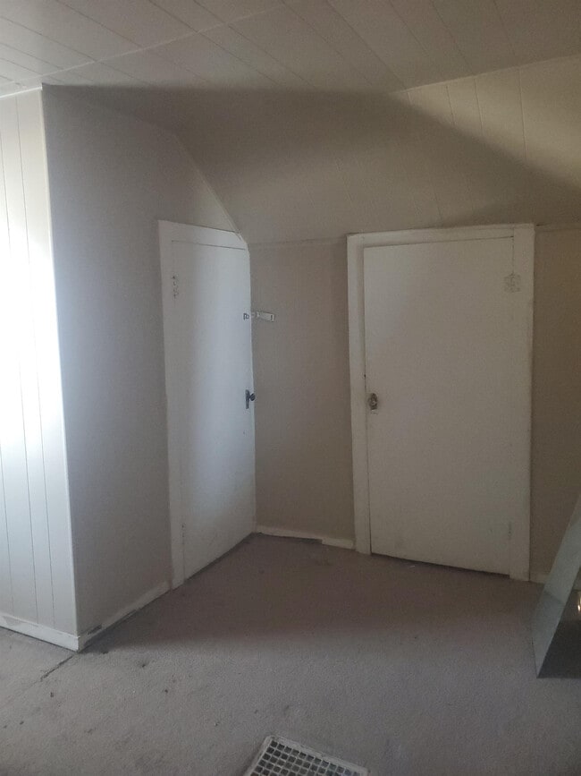 Building Photo - 12311 Laing St