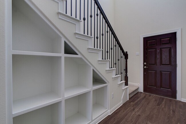 Foto del edificio - Modern Comfort with a Twist of Wow