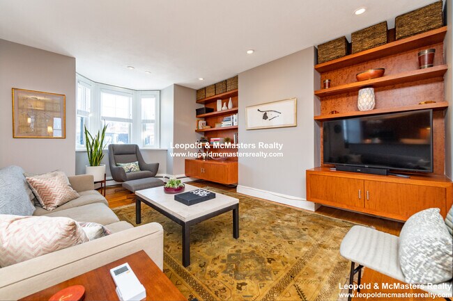 Foto del edificio - 86 E Brookline St