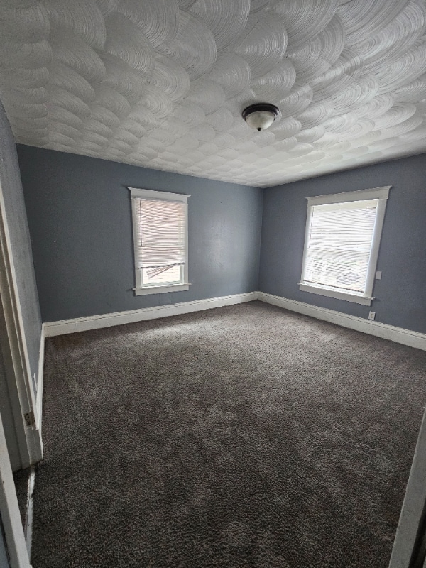 Building Photo - 1616 W Howett St