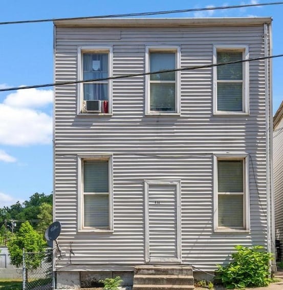 Renovated 3-Bed Gem Minutes to UC & Downtown – Bright, Clean, and Move-In Ready! - Renovated 3-Bed Gem Minutes to UC & Downtown – Bright, Clean, and Move-In Ready! Apartment